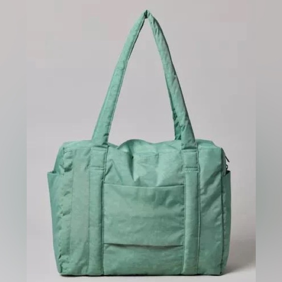 Bundle - BAGGU Seafoam Small Cloud Carry-on Bag & Keychain - Picture 3 of 5